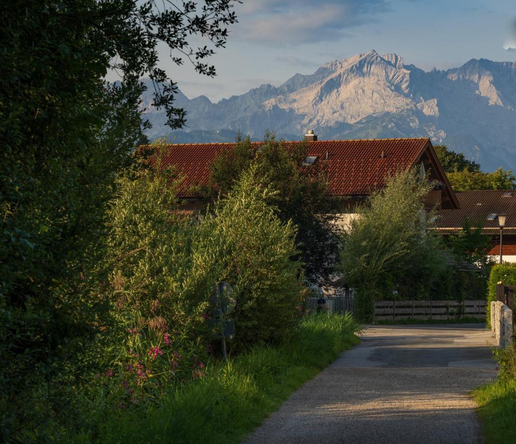 Das Bergquartier - Ferienwohnung Muhlberg Oberau  Esterno foto